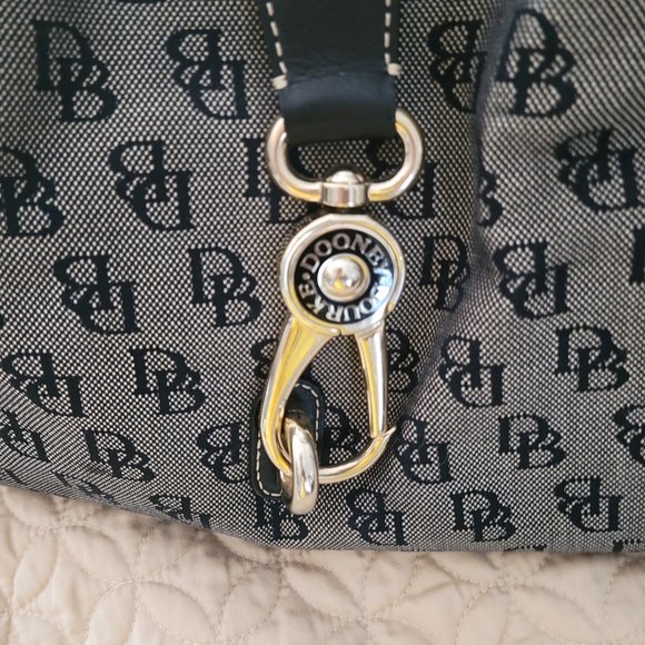 DOONEY AND BURKE BLACK LOGO MEDIUM LOCK SATCHEL BAG - Picture 8 of 12